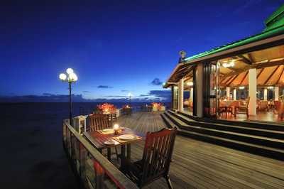 maldivi_sun_island_sauthern_star_restavracija-1